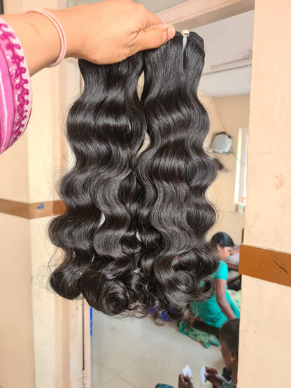 Natural color Straight/ Wavy (raw Indian Hair)