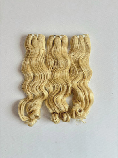 Blonde wavy (Raw Indian Hair)